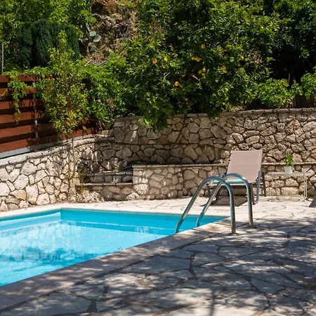 Evridiki's Villas بيت للعطل Áyios Nikítas