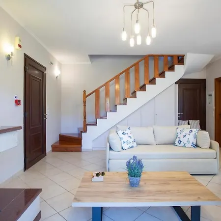 Nyaraló Evridiki's *