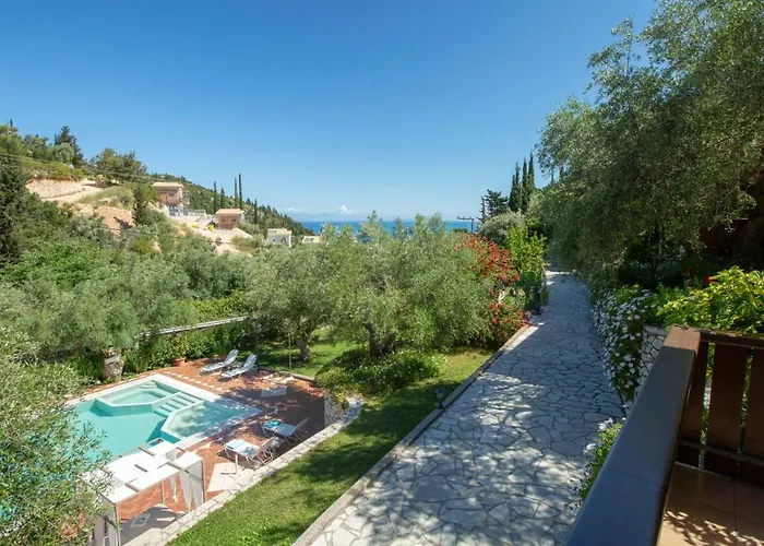 Case de vacanță Evridiki's Áyios Nikítas